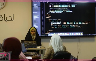 مبرمجة عراقية تصل إلى العالم بأول مشروع لتمكين النساء 