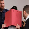 محاكمة مواطنة ألمانية جراء 