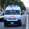 مجموعة أشخاص يضرمون النار بجسد امرأة في بغداد