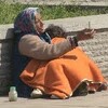 معوقو الحروب والعنف والأرامل يتسولون في مدن العراق