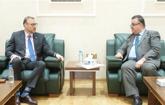 العراق يبحث سبل تعزيز جهود عودة النازحين مع منظمة الهجرة الدولية