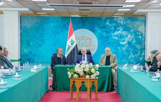 رئيس الجمهورية يلتقي جمعاً من الكتاب والأدباء والصحفيين في السليمانية