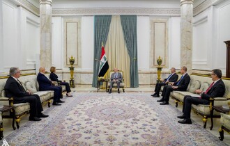 رئيس الجمهورية يؤكد ضرورة توفير بيئة مناسبة لإعادة النازحين