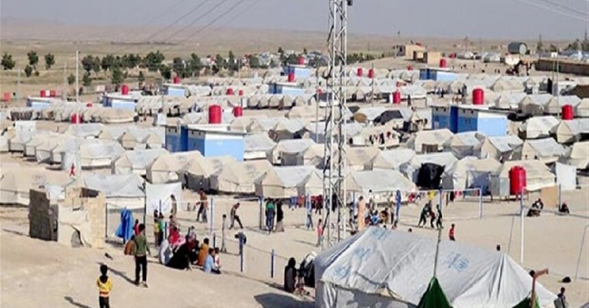 محلل سياسي: بقاء ملف النازحين يمثل صفحة سوداء في تاريخ العراق.. لا يمكن القبول بحجة التدقيق الأمني