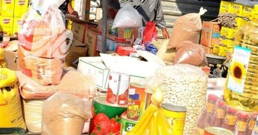 مواطنون يشيدون باستمرار توزيع السلة الغذائية