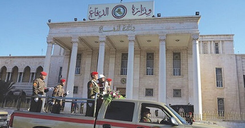 لجان تنسيق المظاهرات تدعوه إلى «التروي».. وتشييع رسمي لجنازة قائد الفرقة السابعة