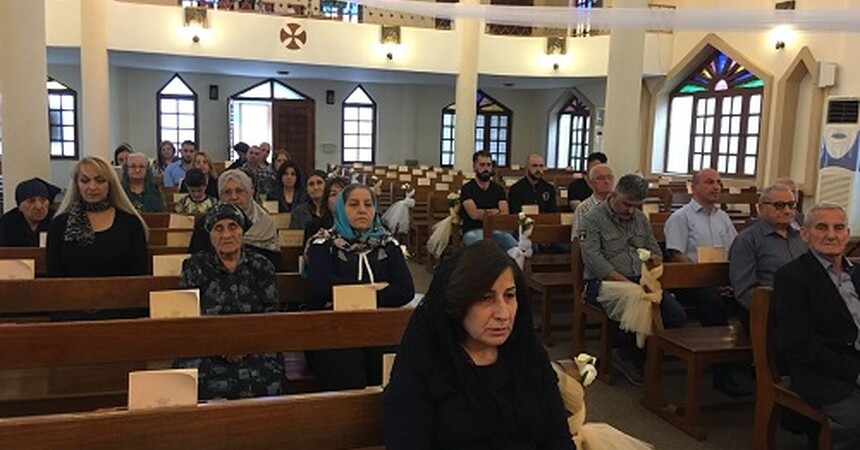 • السيدة باسكال وردا والسيد وليم وردا يتقدما بالشكر الجزيل والتقدير لكل الذين شاركاهما في العزاء على الراحلة حربية يوحنا ايشو