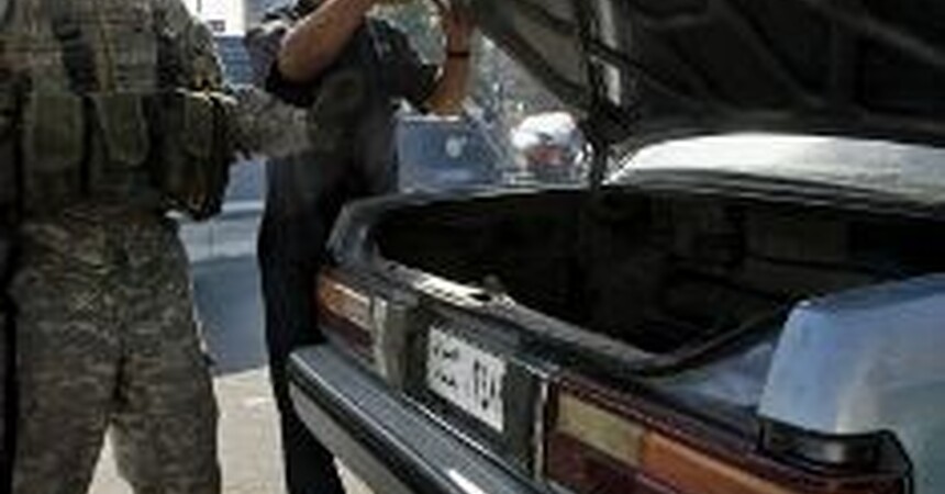القوات الأميركية مدعومة بمروحيات تمشط مناطق من بغداد بحثا عن جندي مختطف