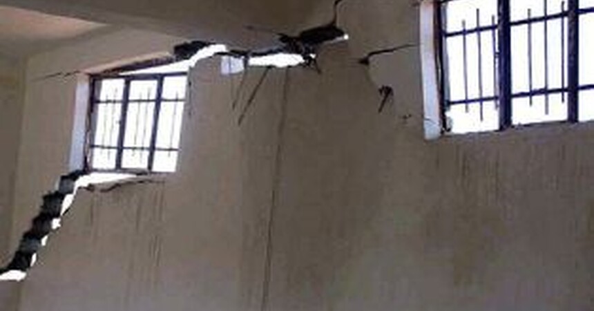 انهيار اخر بسبب الفساد الاداري -قاعة المناسبات في مركجيا تلتحق بجسر نهلة