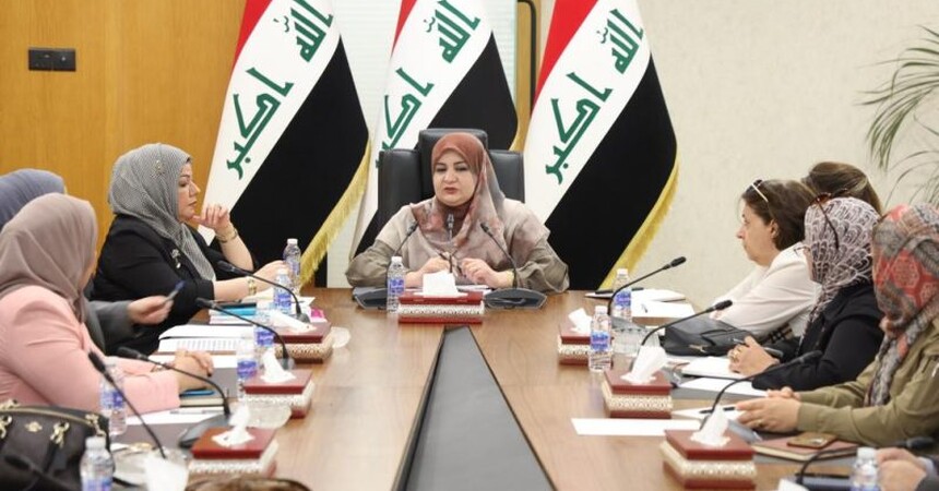 لجنة المراة النيابية تستضيف مسؤولات اقسام تمكين المرأة في وزارات الدولة